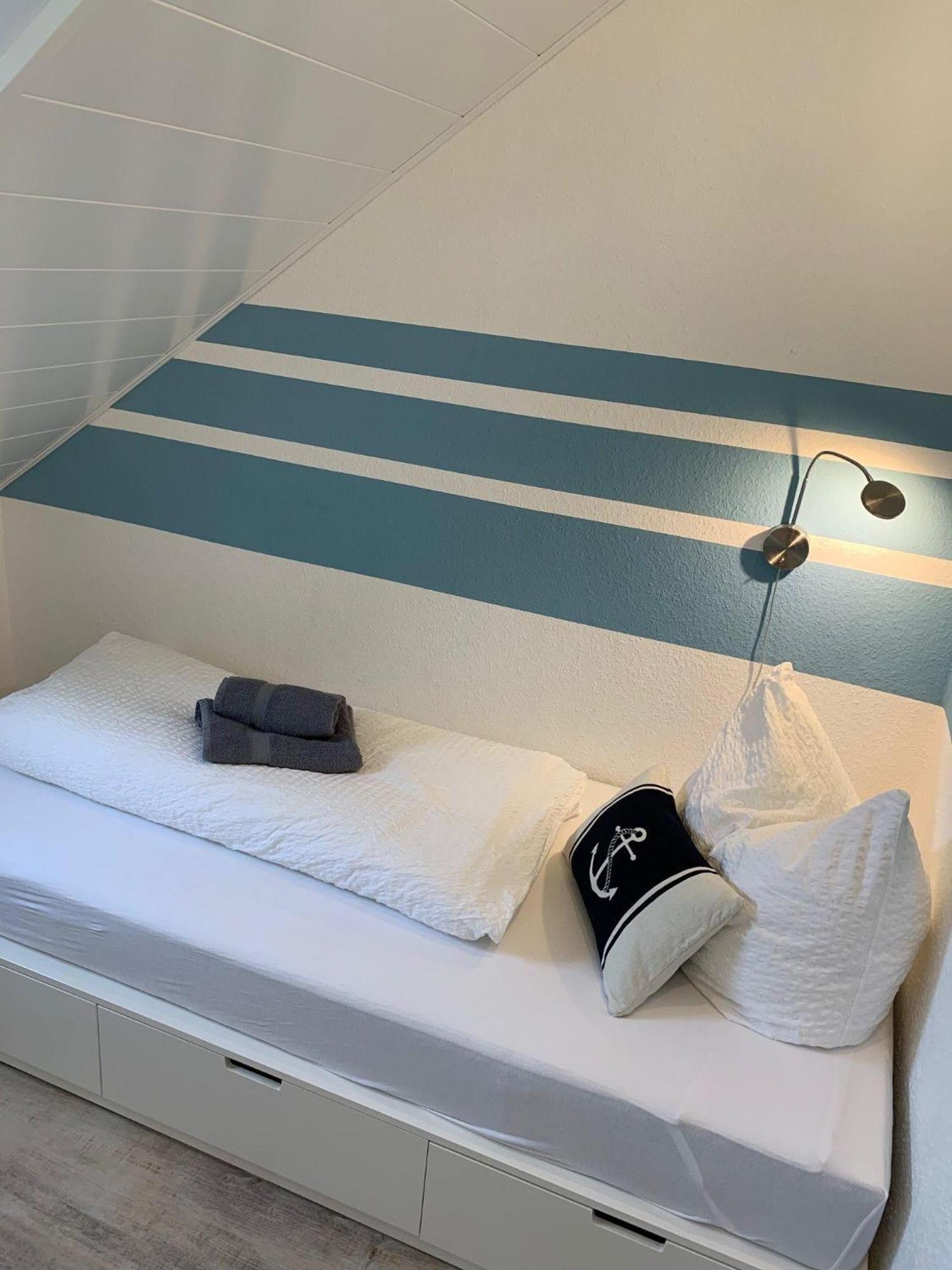 Wohnung-amrum-haus-duenengras Busum